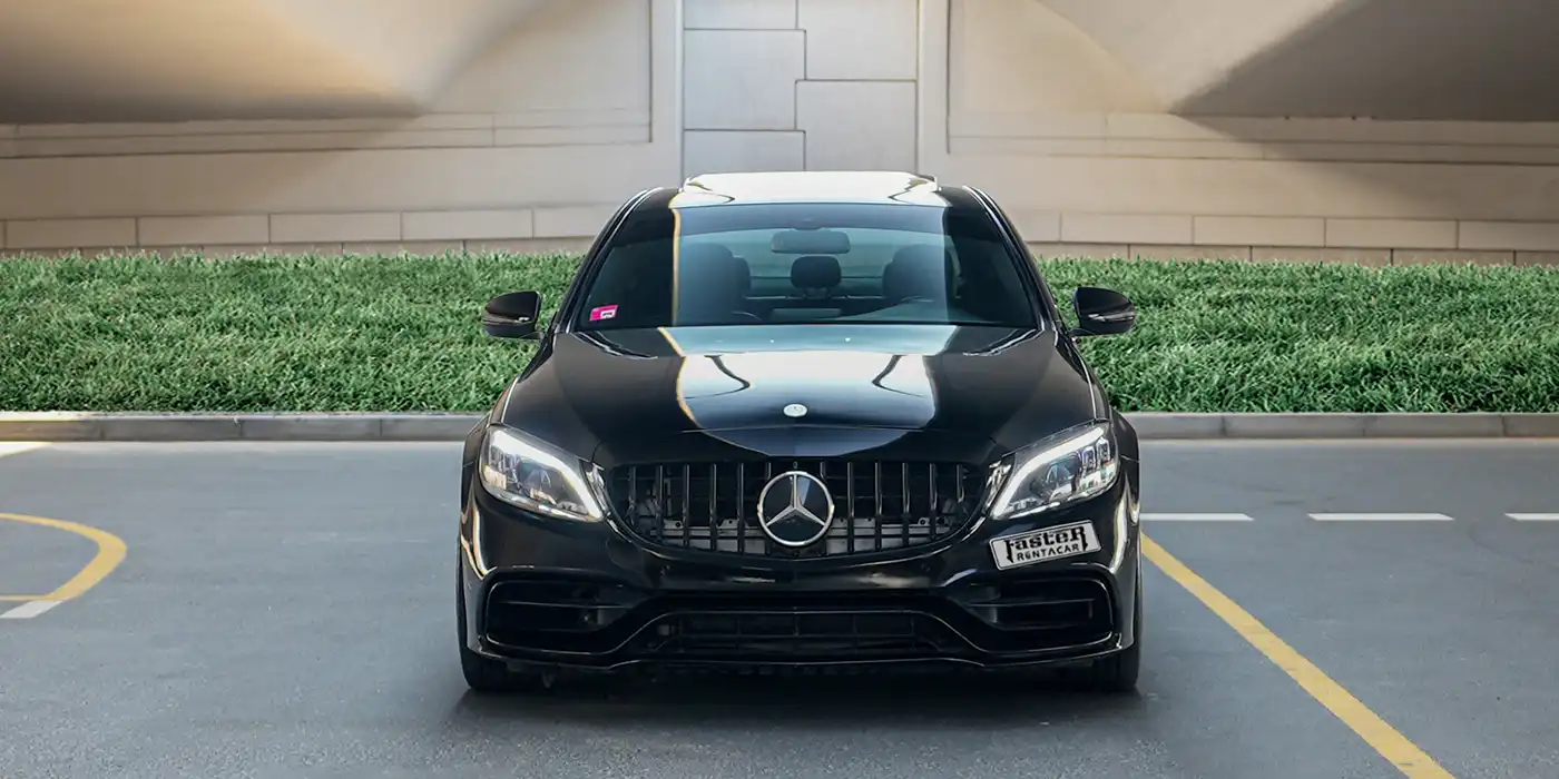 Mercedes C63s Amg - Black - 2018 - I 19131 front view